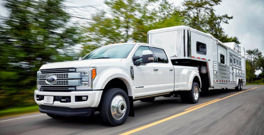 Learn all about heavy-duty tow trucks